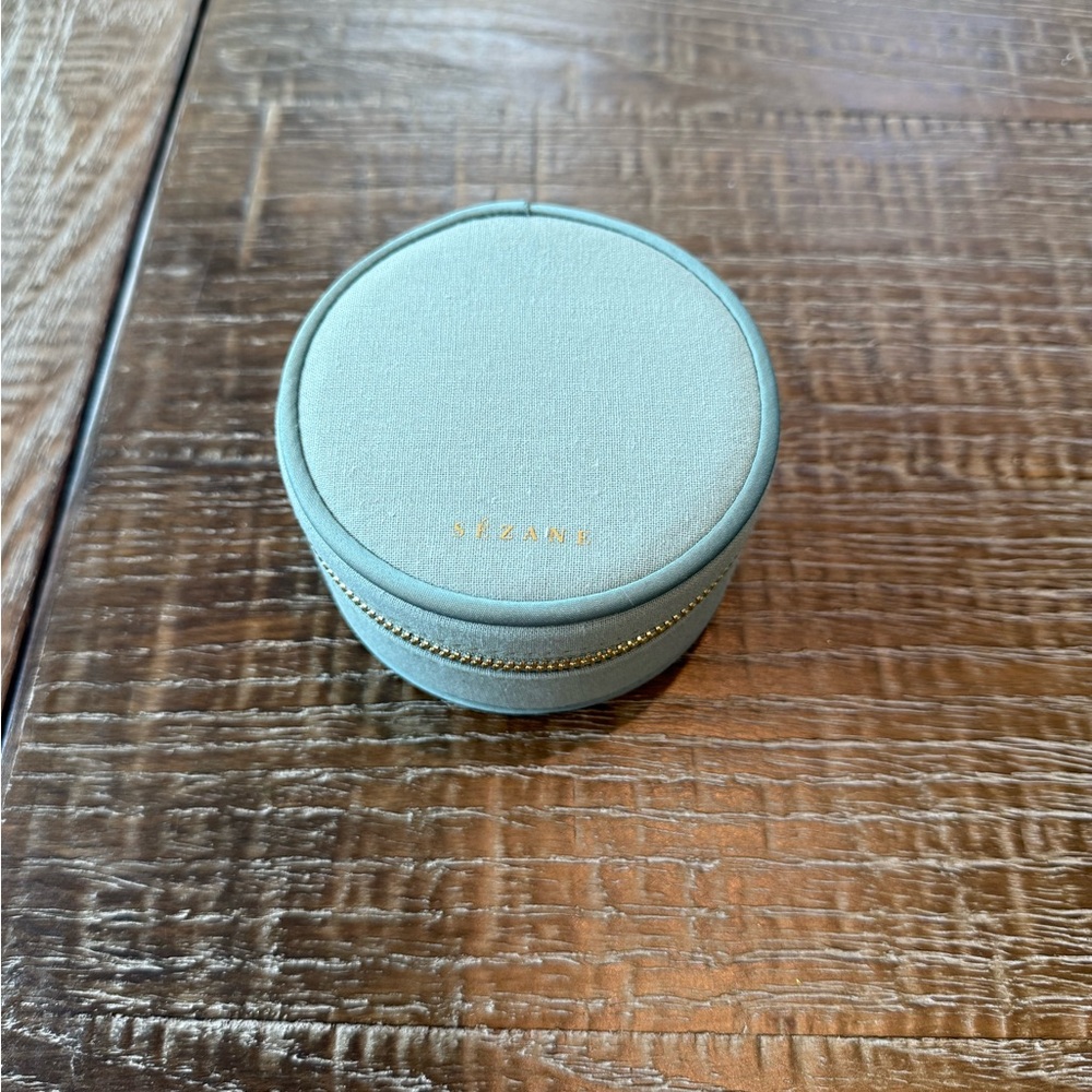 Sézane Green Jewelry Case